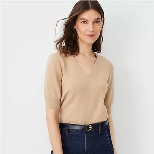 NWT Ann Taylor, XXL, Tan V-Neck Puff Sleeve Sweater Tee